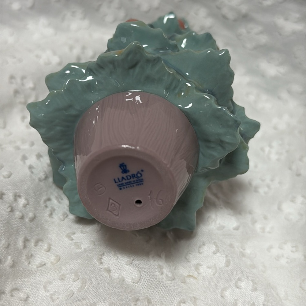 Lladró Porcelain Christmas Tree Figurine - Picture 8 of 13